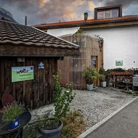 Dog Friendly Scadena 3*